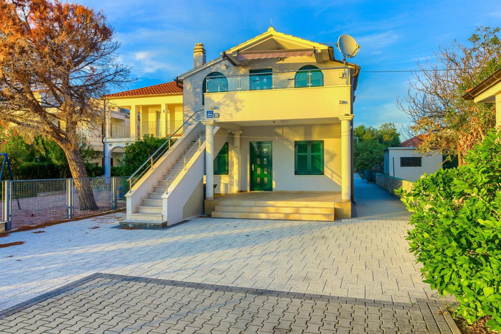 Apartmani Mato Пировац Екстериор снимка