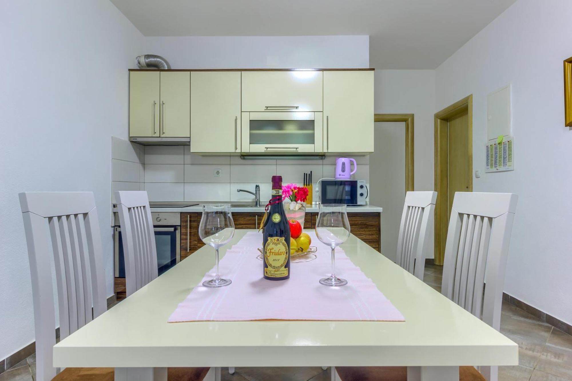 Apartmani Mato Пировац Екстериор снимка