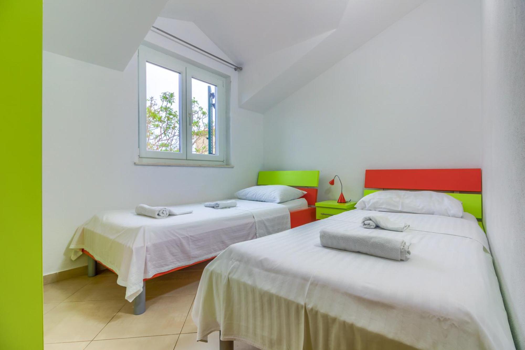 Apartmani Mato Пировац Екстериор снимка